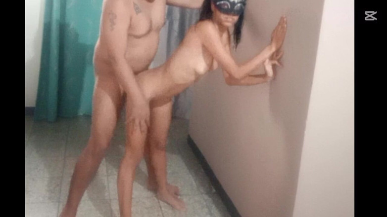 Sofixxx: Kayınvalidemi domaltarak ve sıska üvey kızını sikiyorum