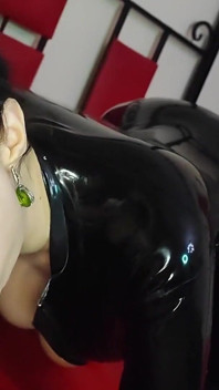 Lipstick Blowjob From Latex Bimbo