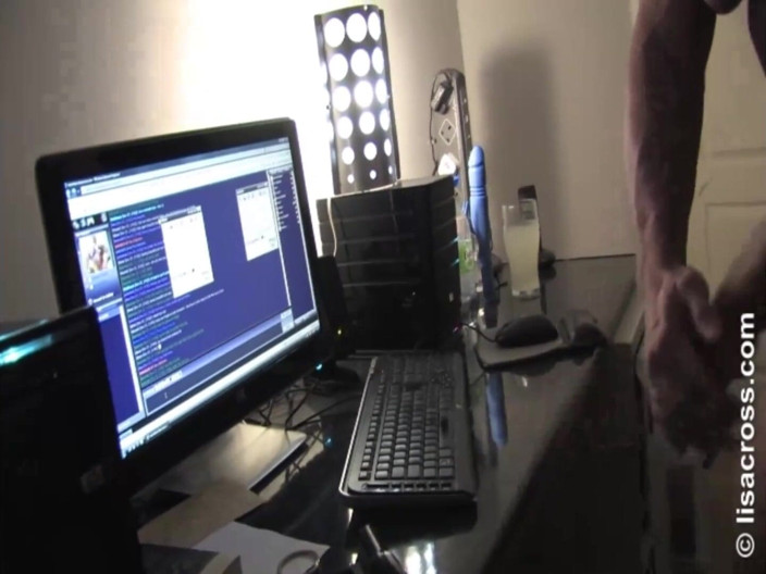Lisa Cross: Webcam Fbb