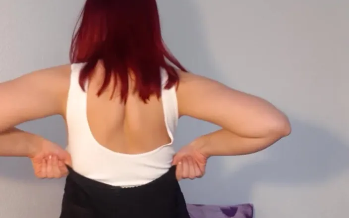 LikaBusy: Hot Young Girl