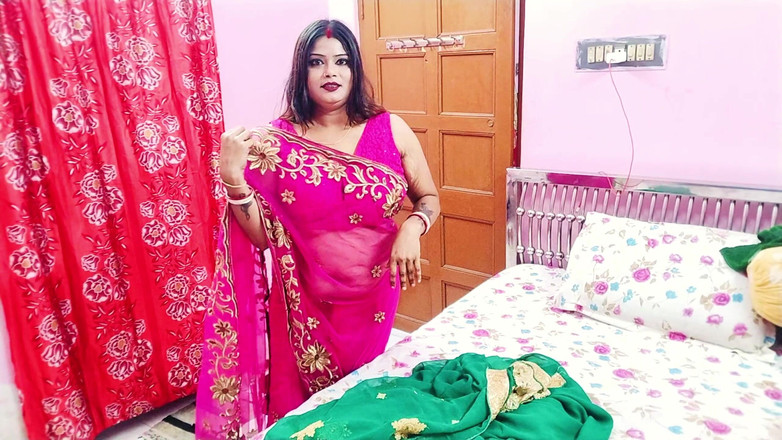 Horny Rose: Rose Fuck od Saree Seller