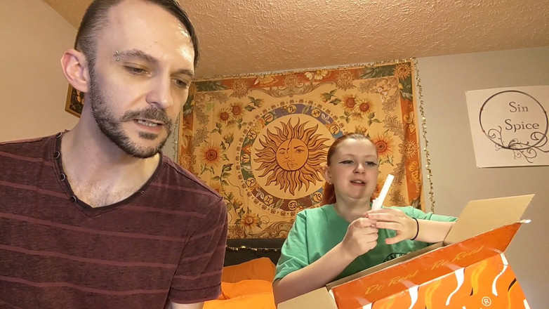 Sin Spice by Sophia Sinclair and Jasper Spice: Tantaly 5.5lb महिला धड़ सेक्स डॉल अनबॉक्सिंग और जोड़े की चुदाई