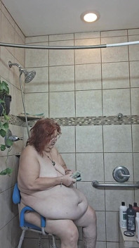 Asistenta Mare Frumoasă Vicki Cu Tratament Cu Noroi La Dușul Meu!