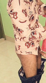 부모님이 집에 없었기 때문에 배다른 여동생과 섹스를 했습니다.