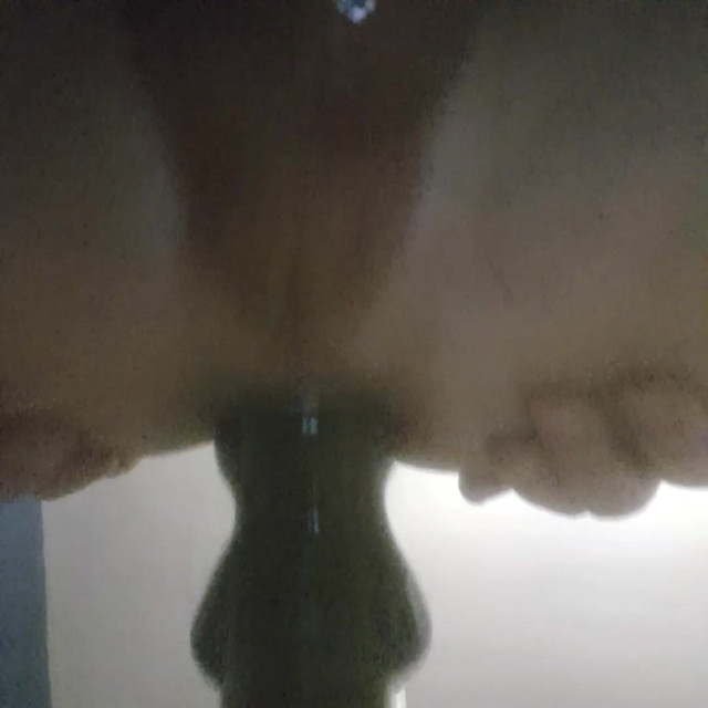 Big Dildo Into Her Ass Whole (Kiara mf)