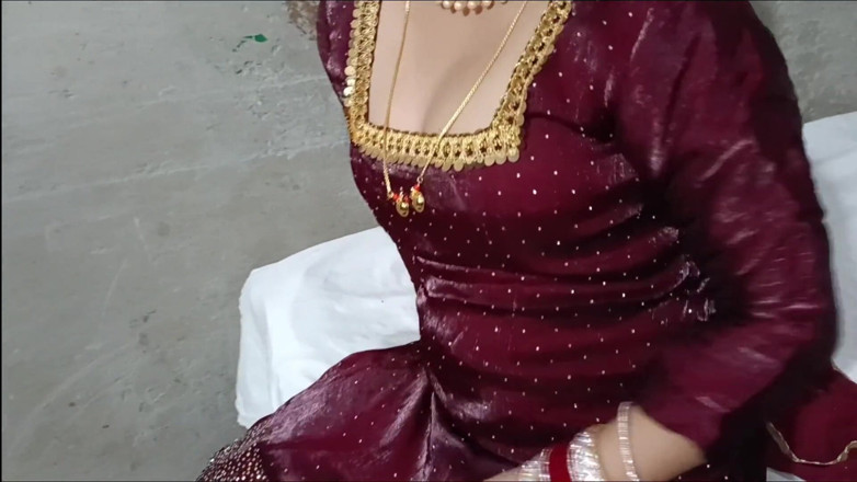 Vamika: Tamil bhabhi estaba lista para la fiesta pero fue follada...
