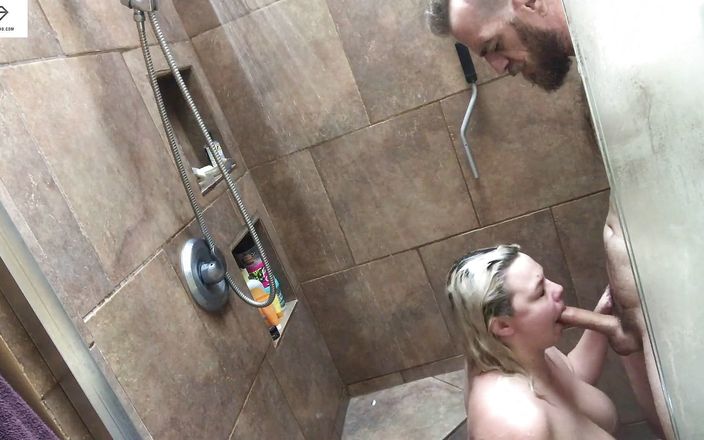 Chad Diamond: Alice Sabah duşta yüze boşalma