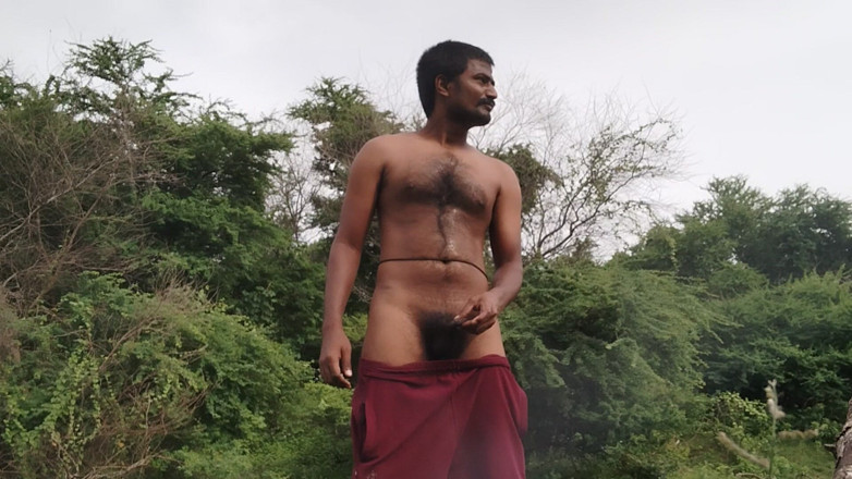 KUMBHA MANOJ KUMAR: 인도 Xhard - 숲에서 혼자 살면서 하드코어 운동을 하고
