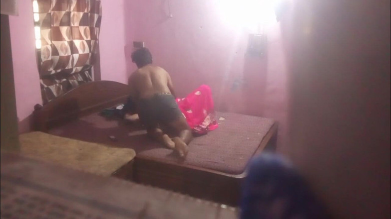 Your Shona: Yaşlı kadın ve yeung oğlan ilk kez oyun odası