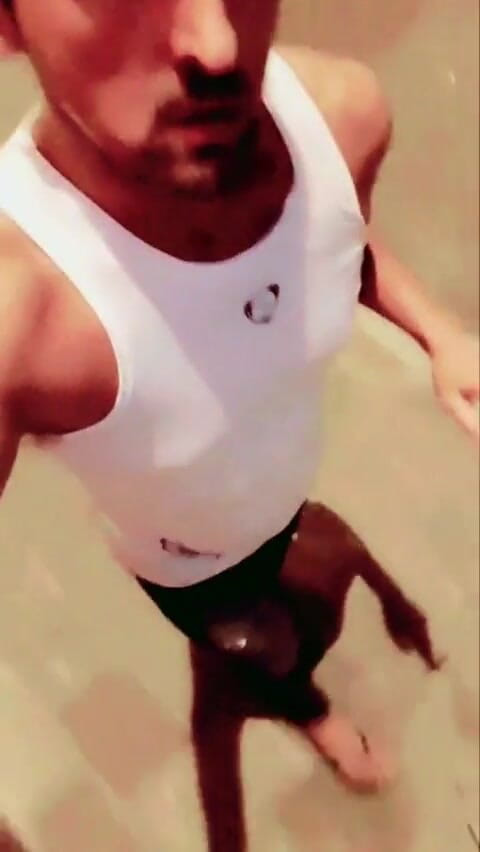 Slutboyben: Slutboyben Cam4ブダペストのセクシーな公共の痴女I