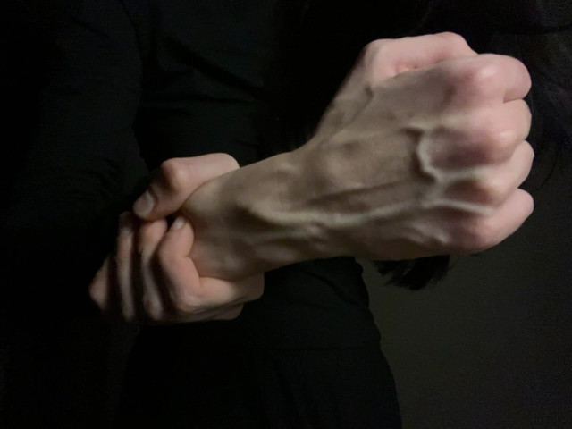 Crazy Swollen Veins (Princess Aisha)