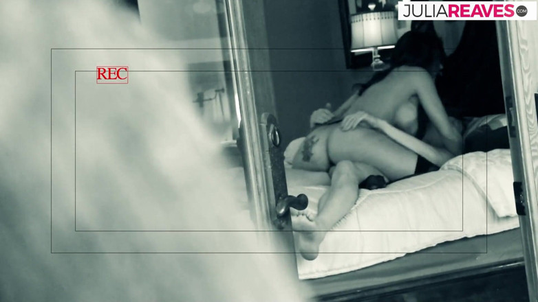 Date your Dreamgirl: Garota sexy geme enquanto cavalga um pau monstro para uma...