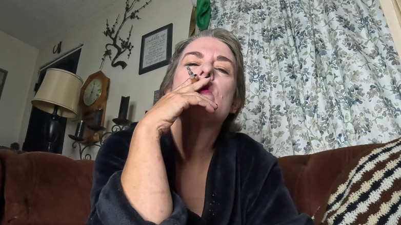 Homesteadmama: Sfw Smoking Compilation