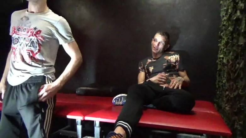 RAW PORN SPY CAM: Patrick bauer dientot sama romantik
