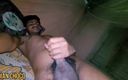 Wild Stud: Indisk choco 14-4-24 Liggande på sängen