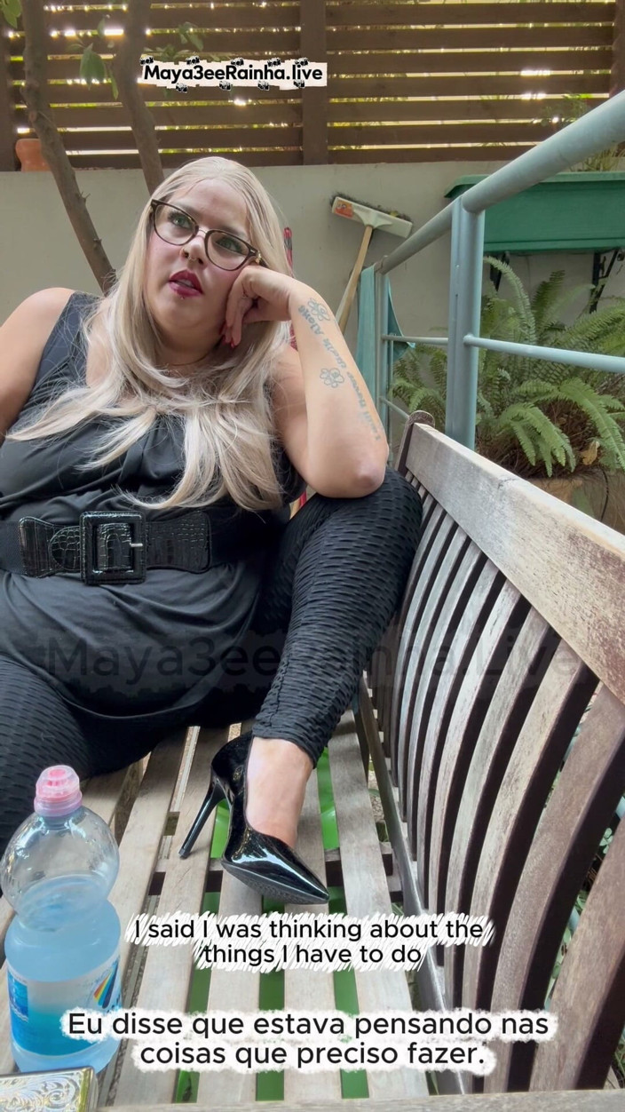 Goddess Maya3ee Rainha: Goedemorgen godin ochtend rook breken sexy legging in dikke donderdijen &amp;...