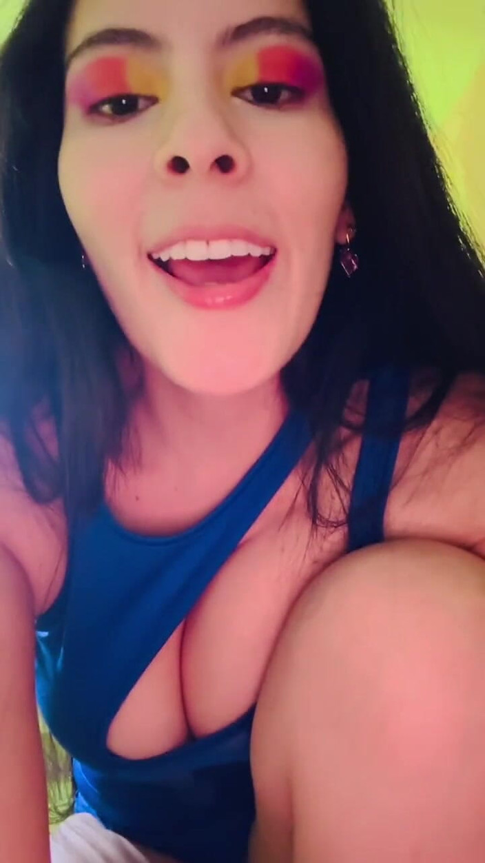 Vika_Sexting: La tua voce mi spoglia