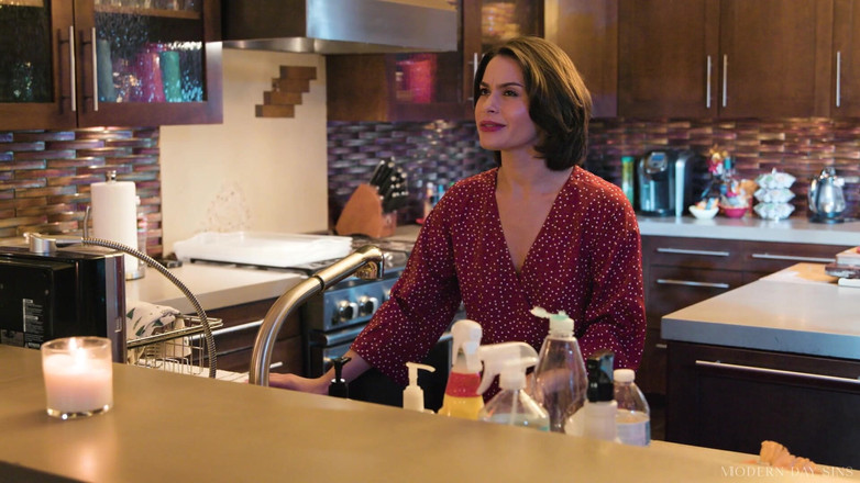 Modern-Day Sins: Modern-day Sins - Lonely Widowed MILF Syren De Mer Wants Son-in-law...