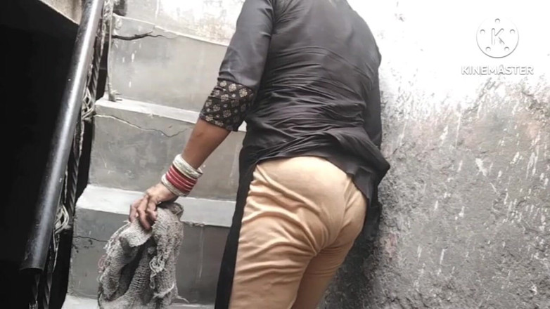 Saxesageth: とてもかわいいセクシーな主婦 セクシーな主婦