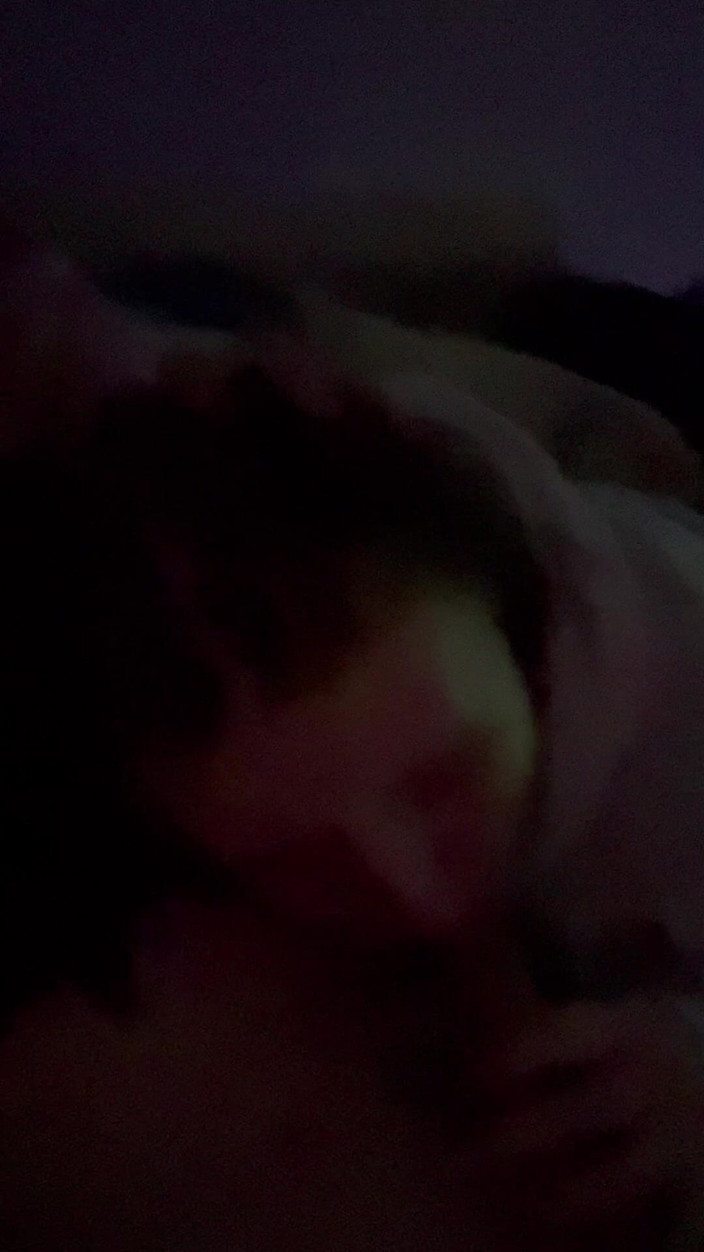Couple18and38: Un jeune de 18 ans nul la nuit