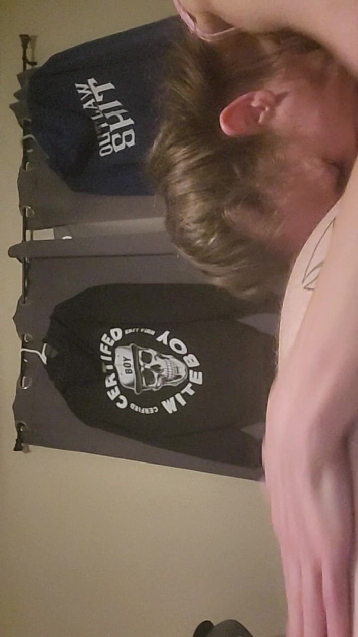 My throat demon: 그녀는 그것을 좋은 으로 만든다