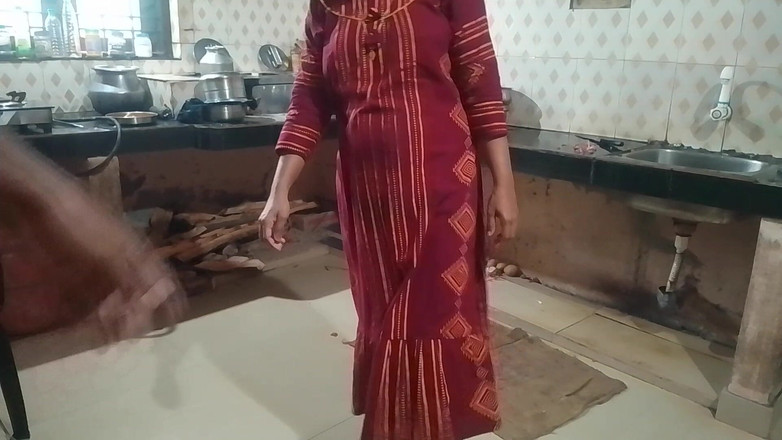 Skydreem1104: Manžel a manželka mají sex v kuchyni