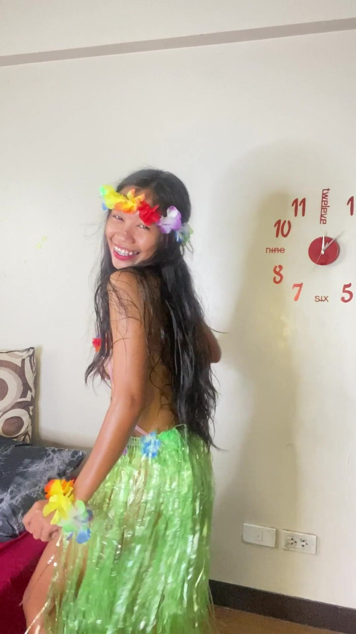 creamberryfairy: Cewek hawaii baruku lagi memeknya habis-habisan