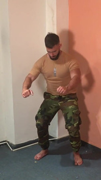 Maximo Soldier Is Training
