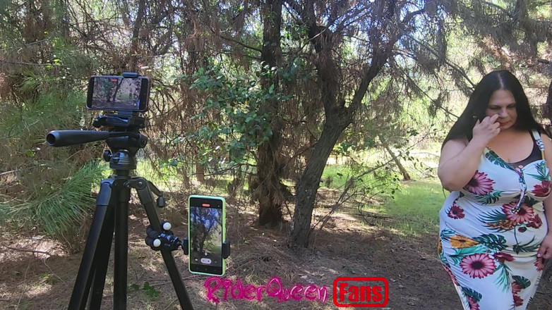 Riderqueen BBW Step Mom Latina Ebony: Reiterqueen allein, Draußen, Videos für fans