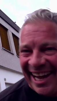 Beautiful stranger agrees on threesome fuck outdoor
