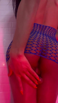 Ladyboy Nat, великі цицьки, пухирчаста дупа і член, повний товстої сперми