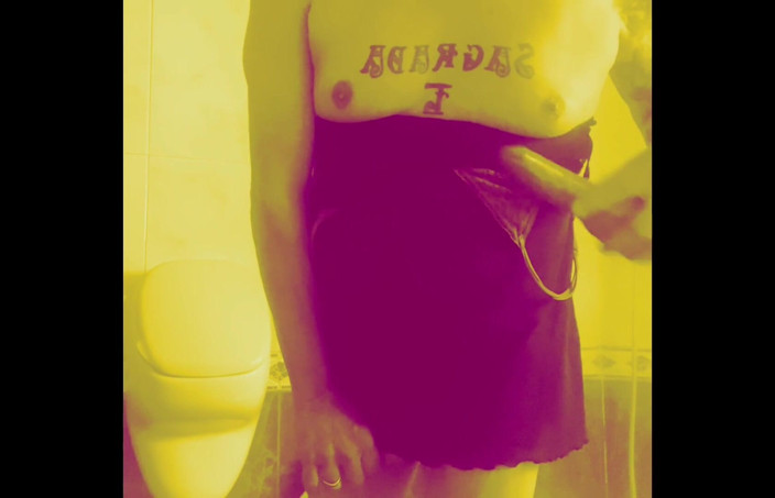 Ladyluve: I Got Really Excited in the Toilet
