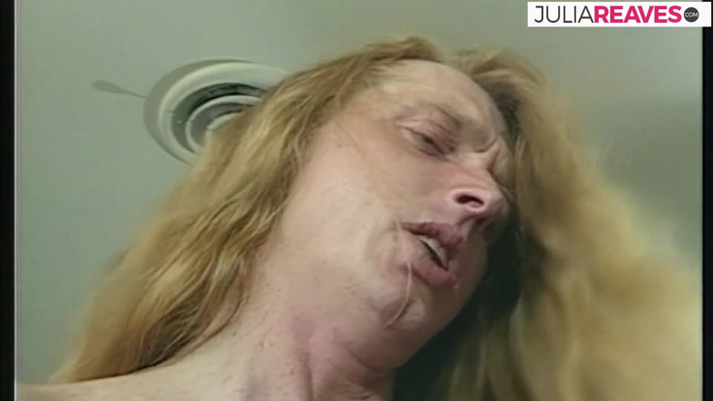 Retro German Amateurs: MILF blonde menjerit pantat diregangkan oleh zakar besar