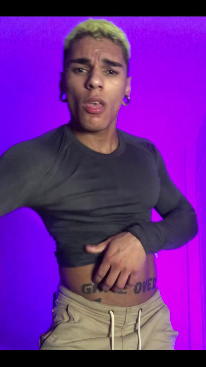 Exxtevao: Chcesz wziąć ze mną prysznic?