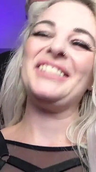 Chov bez sedla Blonďaté mrdkové coury