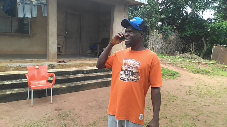 Moviesporn1: 我正在等待我的女朋友来我家