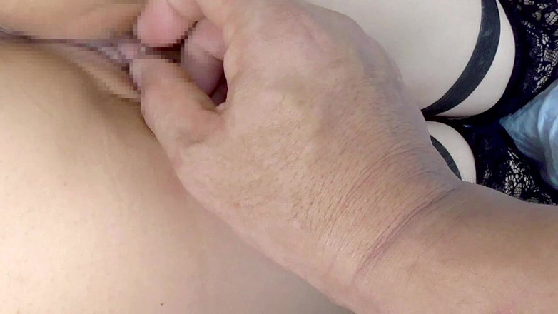 hiro_mayu_couple_jp: Mayu No.68 魅魔降临，痉挛风暴，蒙眼阴茎v字形，喷射，蒙眼，奶油派，饮精