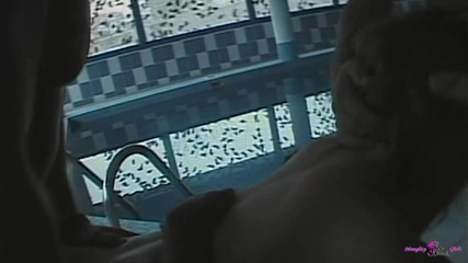 Naughty Black Girls: सुंदर लाल बालों वाली अपनी बड़ी गांड दिखाती है और सामूहिक चुदाई में उसके छेदों की चुदाई करती है।