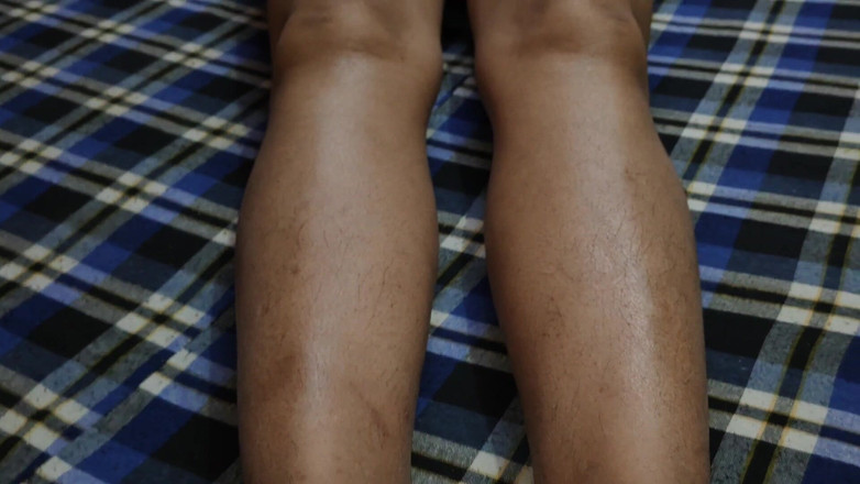 Raj madu: Indische vrouwen die Madu Bhabhi masturberen, masturberen haar poesje en...