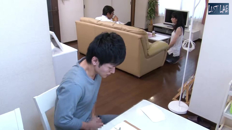 Lust lab: Życie z żoną przyrodniego brata - niezręczne napięcie, które powoli staje się...