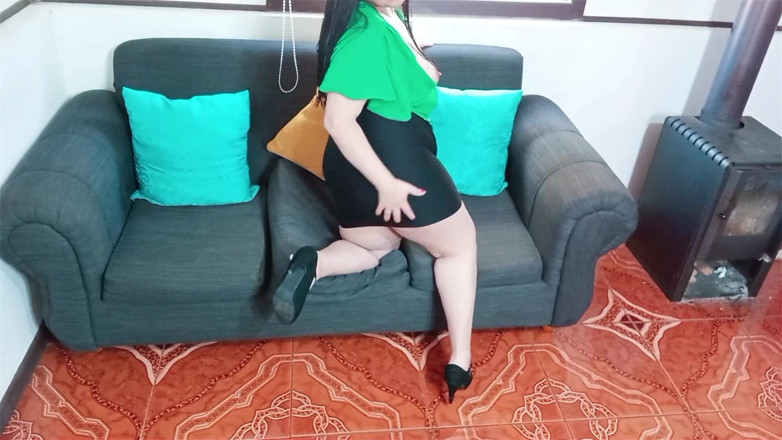 Kellyhotstepmom: I Feel Alone at Home Love Come See Me