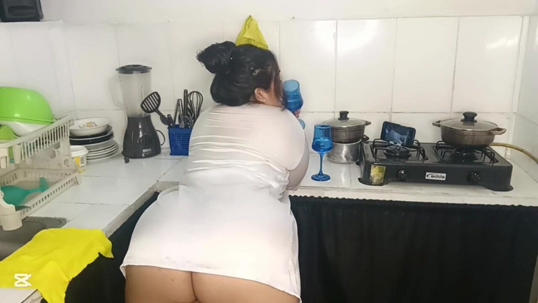 DimitryOfficial: Ouvrir le cul et sucer le vagin de mon amant...