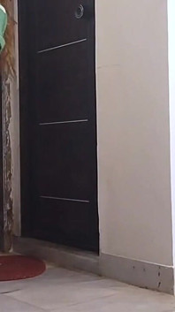 Büro Me Ayi Hui Ladki Ne Apni Boss Ke Sath Chut Share Ki