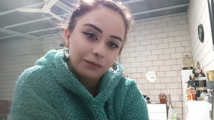 fartingclub01: Fumo con una felpa di peluche