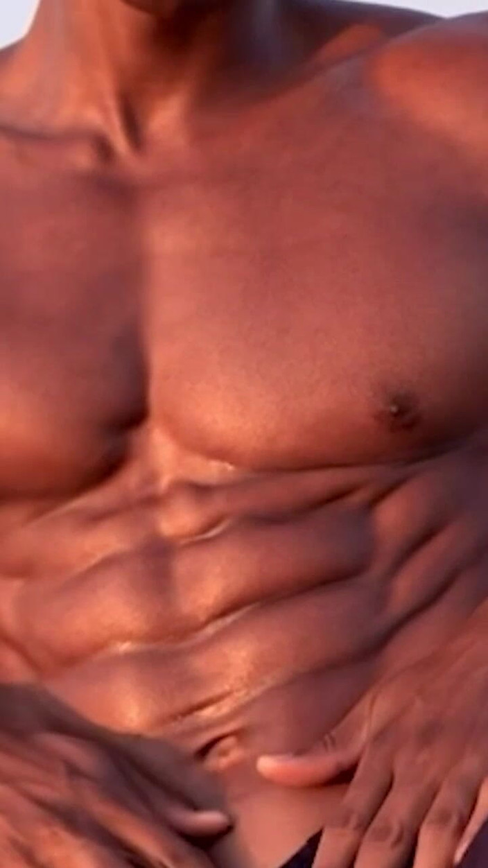 Vida Noite: Erwischt von heißer Holzfällerin im wald