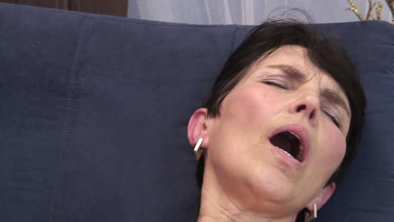 Watch Dirty Movies: Hot mature takes it deep from exhusband