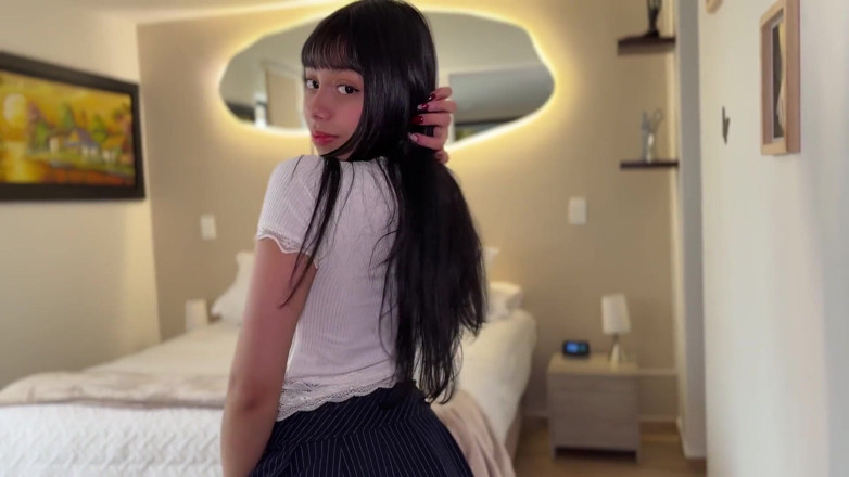 sofiamillers7: ¡mi Maestra Me Folla Después De Una Sesión De Estudio!