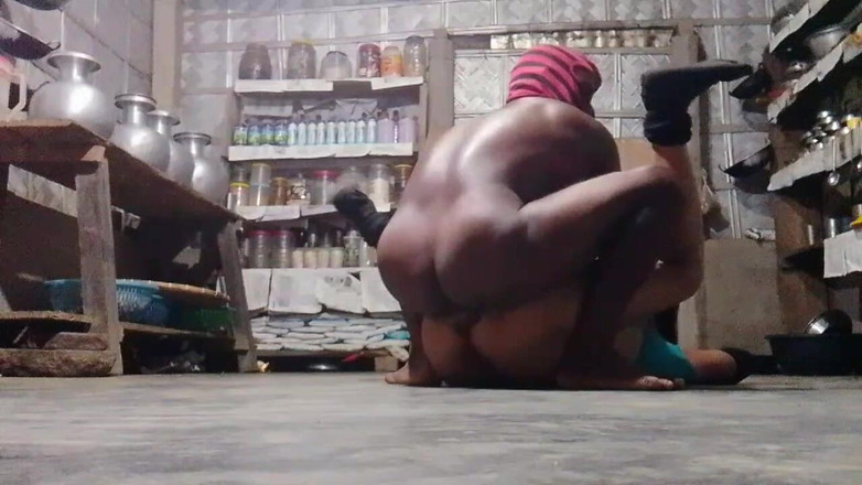 Masuuma Aktaaar: indie Assam Jurhate femash manželka a husbend Žhavé sex video