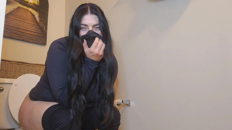 Julia Ryan: Gassy