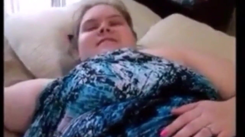 Fat House Wife: Heiße fußballmami will es anal versuchen und bekommt viel mehr...